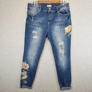 YMI Women's Jeans Embroidered Mid Rise Ankle Jeans Size 15 Floral Distressed